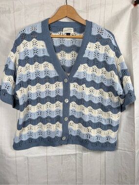 Universal Thread Blue Cream Crochet cropped Button Cardigan size L
